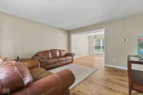 12427 Doe Lane Indianapolis IN 46236