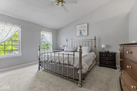 12427 Doe Lane Indianapolis IN 46236