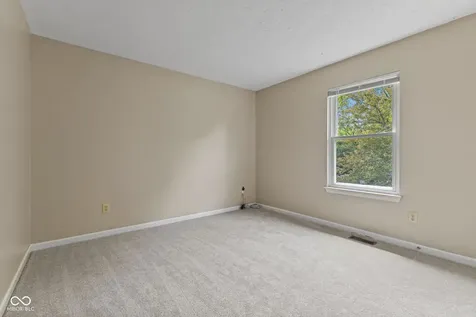 12427 Doe Lane Indianapolis IN 46236