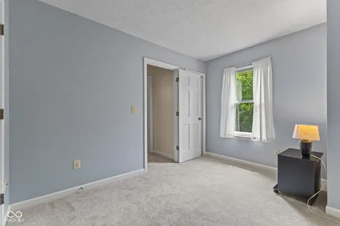 12427 Doe Lane Indianapolis IN 46236