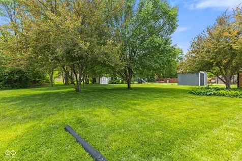 12427 Doe Lane Indianapolis IN 46236