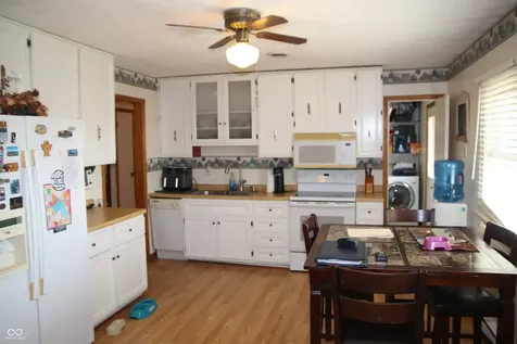 2132 N 600 E Greenfield IN 46140
