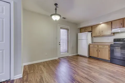 1136 Paradise Way N Greenwood IN 46143