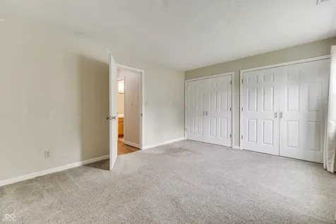 1136 Paradise Way N Greenwood IN 46143