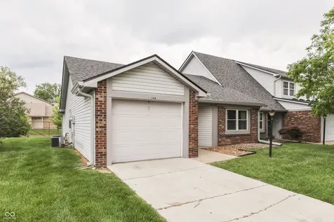 1136 Paradise Way N Greenwood IN 46143