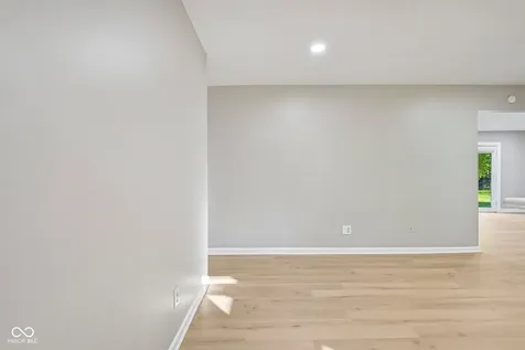1412 Wolf Court Indianapolis IN 46229
