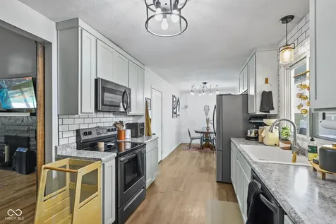 421 Brewer Drive Greenwood IN 46142