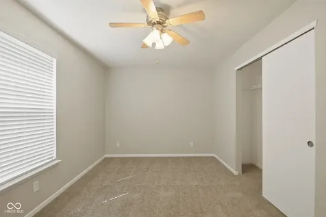 987 Rosemary Circle Greenfield IN 46140