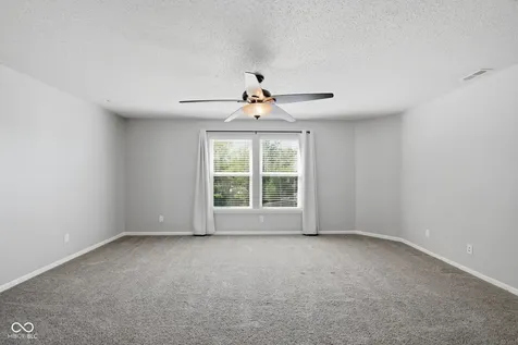 987 Rosemary Circle Greenfield IN 46140