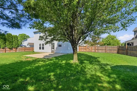 987 Rosemary Circle Greenfield IN 46140
