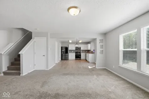 987 Rosemary Circle Greenfield IN 46140
