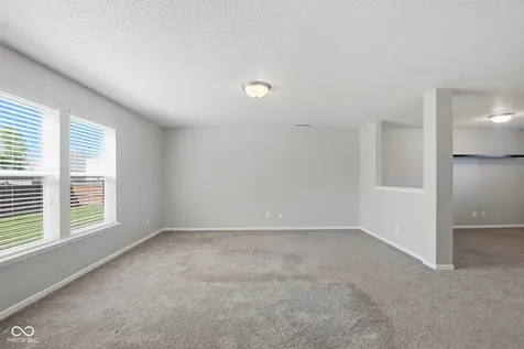 987 Rosemary Circle Greenfield IN 46140