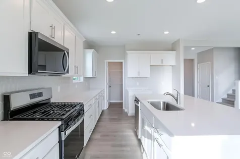 7128 Portico Lane Mccordsville IN 46055