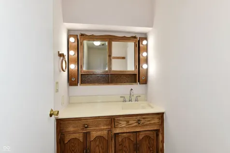 7953 Forest Park Drive Indianapolis IN 46217