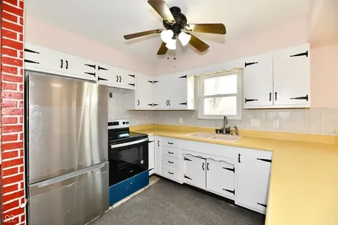 7953 Forest Park Drive Indianapolis IN 46217