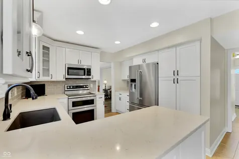 13077 Lansdowne Drive Fishers IN 46038