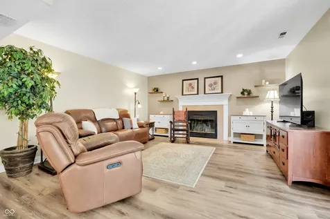 13077 Lansdowne Drive Fishers IN 46038