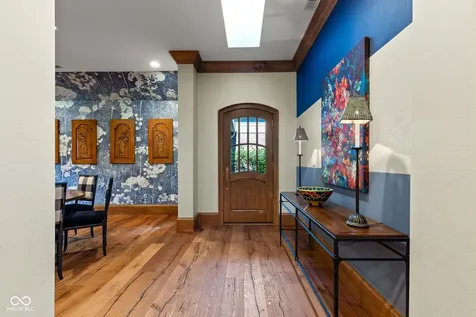 8540 Olde Mill Run Indianapolis IN 46260