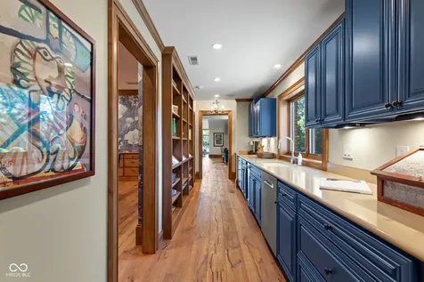 8540 Olde Mill Run Indianapolis IN 46260