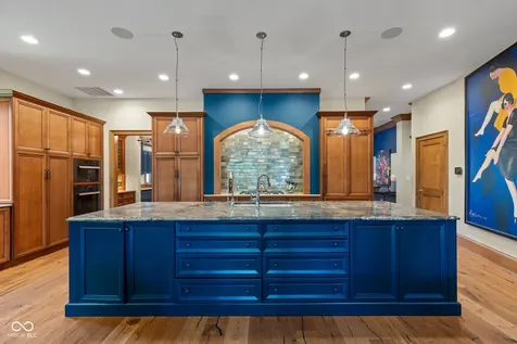 8540 Olde Mill Run Indianapolis IN 46260