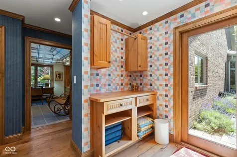 8540 Olde Mill Run Indianapolis IN 46260