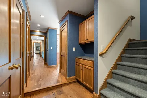 8540 Olde Mill Run Indianapolis IN 46260