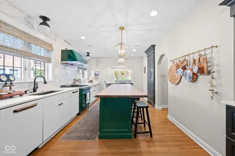 5344 N Pennsylvania Street Indianapolis IN 46220