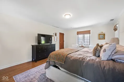 5344 N Pennsylvania Street Indianapolis IN 46220