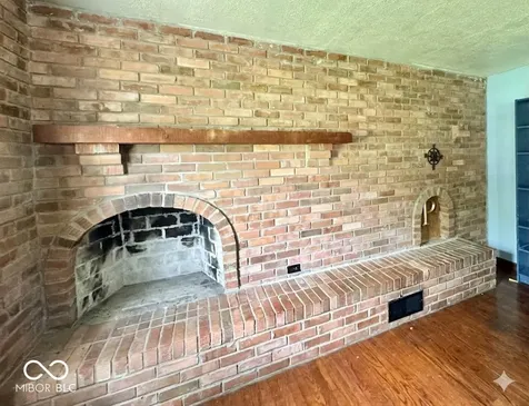 9994 E Taylor Avenue Zionsville IN 46077
