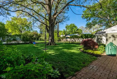 7440 Holliday Drive E Indianapolis IN 46260