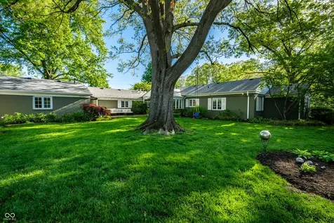 7440 Holliday Drive E Indianapolis IN 46260
