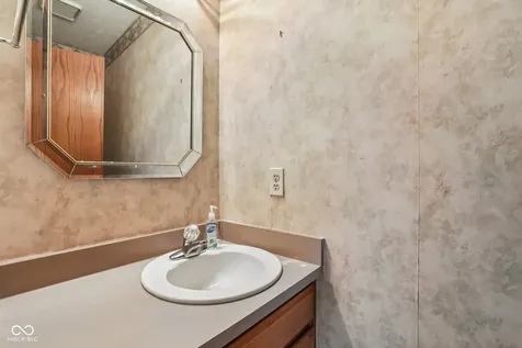 4624 Stansbury Lane Indianapolis IN 46254