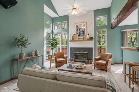 4624 Stansbury Lane Indianapolis IN 46254