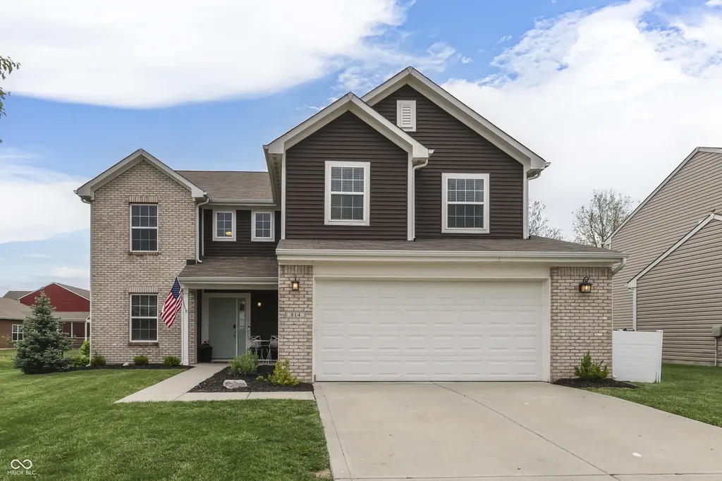 814 Cherry Tree Lane Greenwood IN 46143