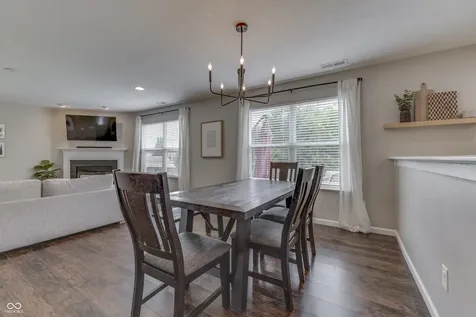 814 Cherry Tree Lane Greenwood IN 46143