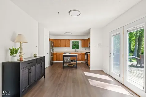 3613 Crickwood Circle Indianapolis IN 46268