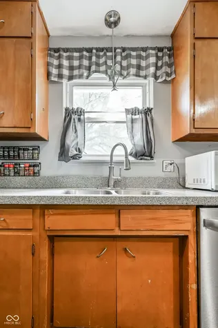 1231 N Harbison Avenue Indianapolis IN 46219