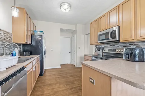 7022 Forrester Lane Indianapolis IN 46217