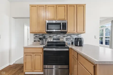 7022 Forrester Lane Indianapolis IN 46217