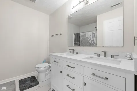 7022 Forrester Lane Indianapolis IN 46217