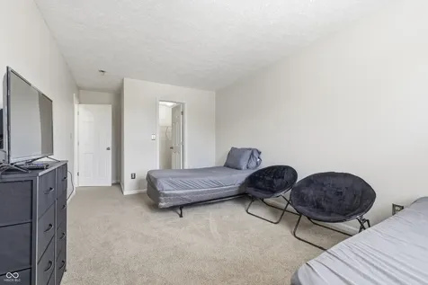 7022 Forrester Lane Indianapolis IN 46217