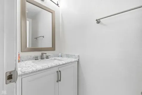 7022 Forrester Lane Indianapolis IN 46217