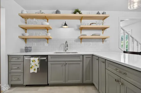 281 Lansdowne Drive Noblesville IN 46060