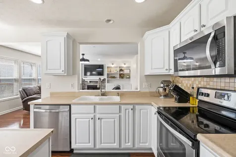 8117 Winterset Circle Indianapolis IN 46214