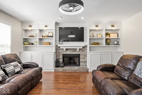 8117 Winterset Circle Indianapolis IN 46214