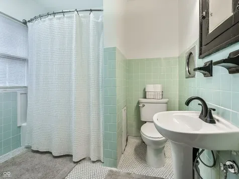 401 E 37th Street Indianapolis IN 46205