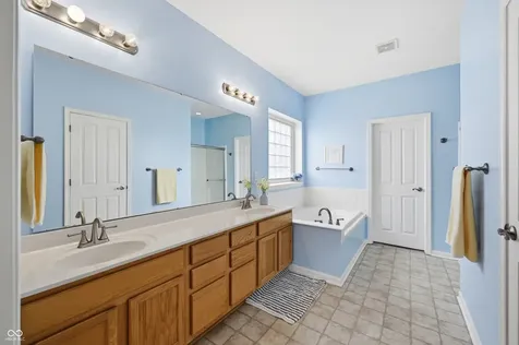 7851 Friends Creek Avon IN 46123
