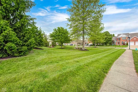 7851 Friends Creek Avon IN 46123