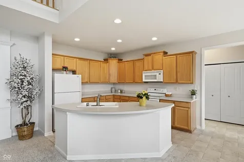 7851 Friends Creek Avon IN 46123