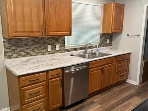 480 Mccarty Drive Greenwood IN 46142